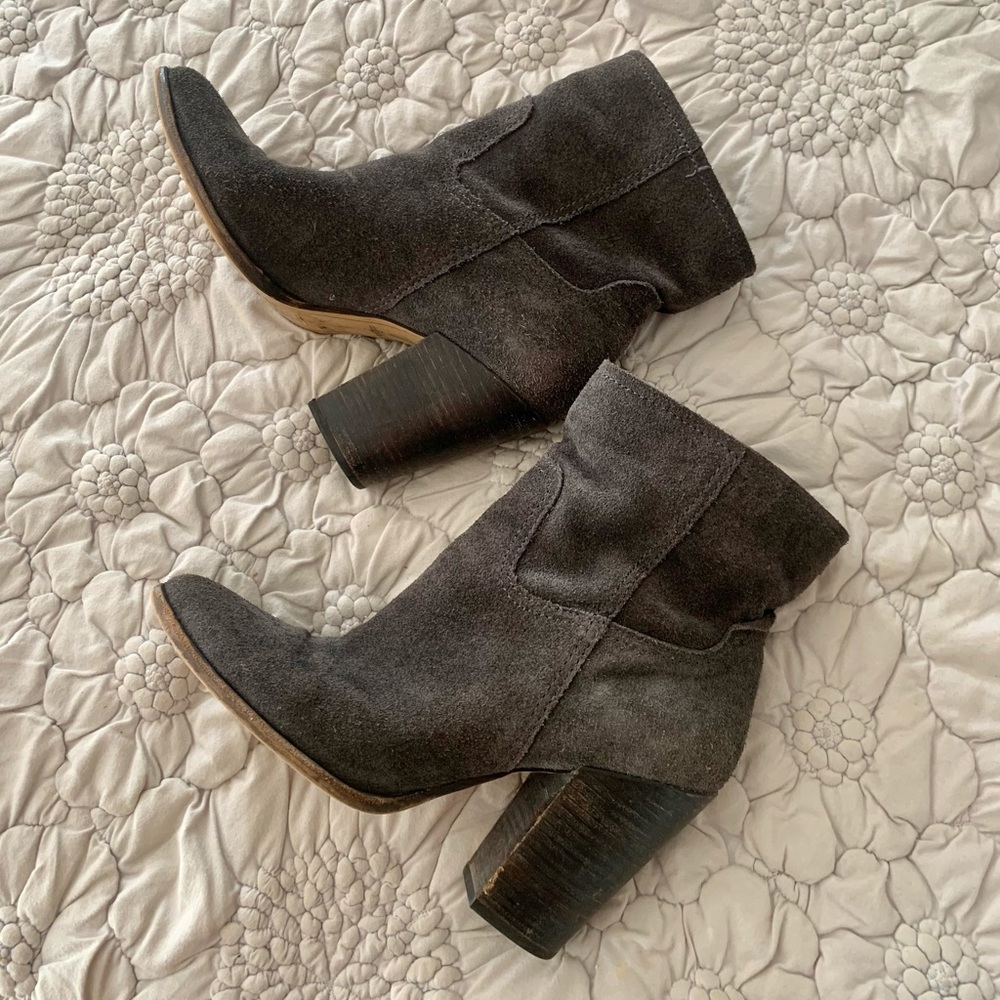 Dolce Vita Kelani Ankle Boot